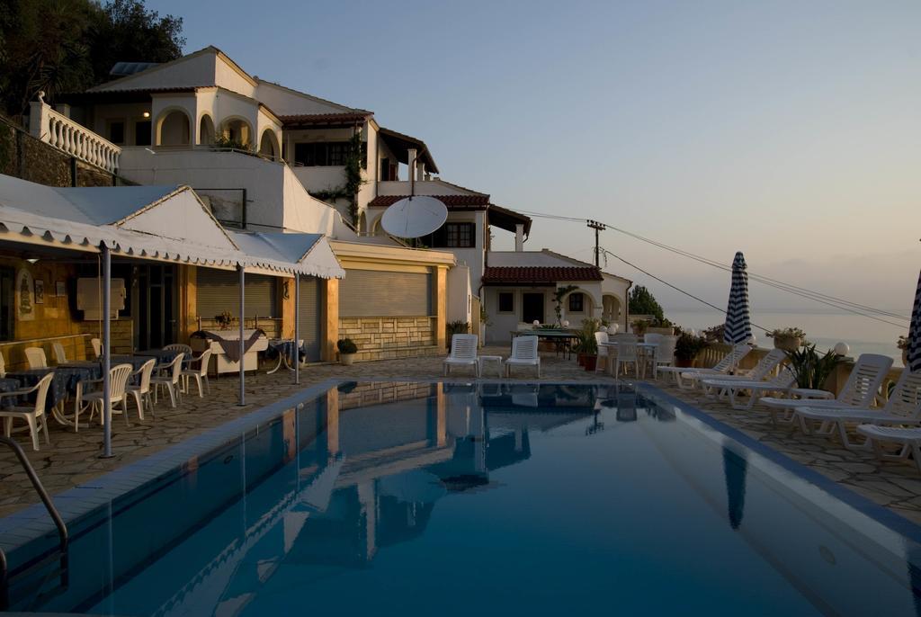 Oniro Villas Corfu (city) Exterior foto